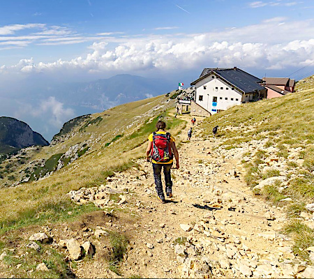 La cresta integrale del Monte Baldo da rifugio a rifugio