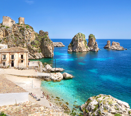 Il sole e il mare della Sicilia zaino in spalle