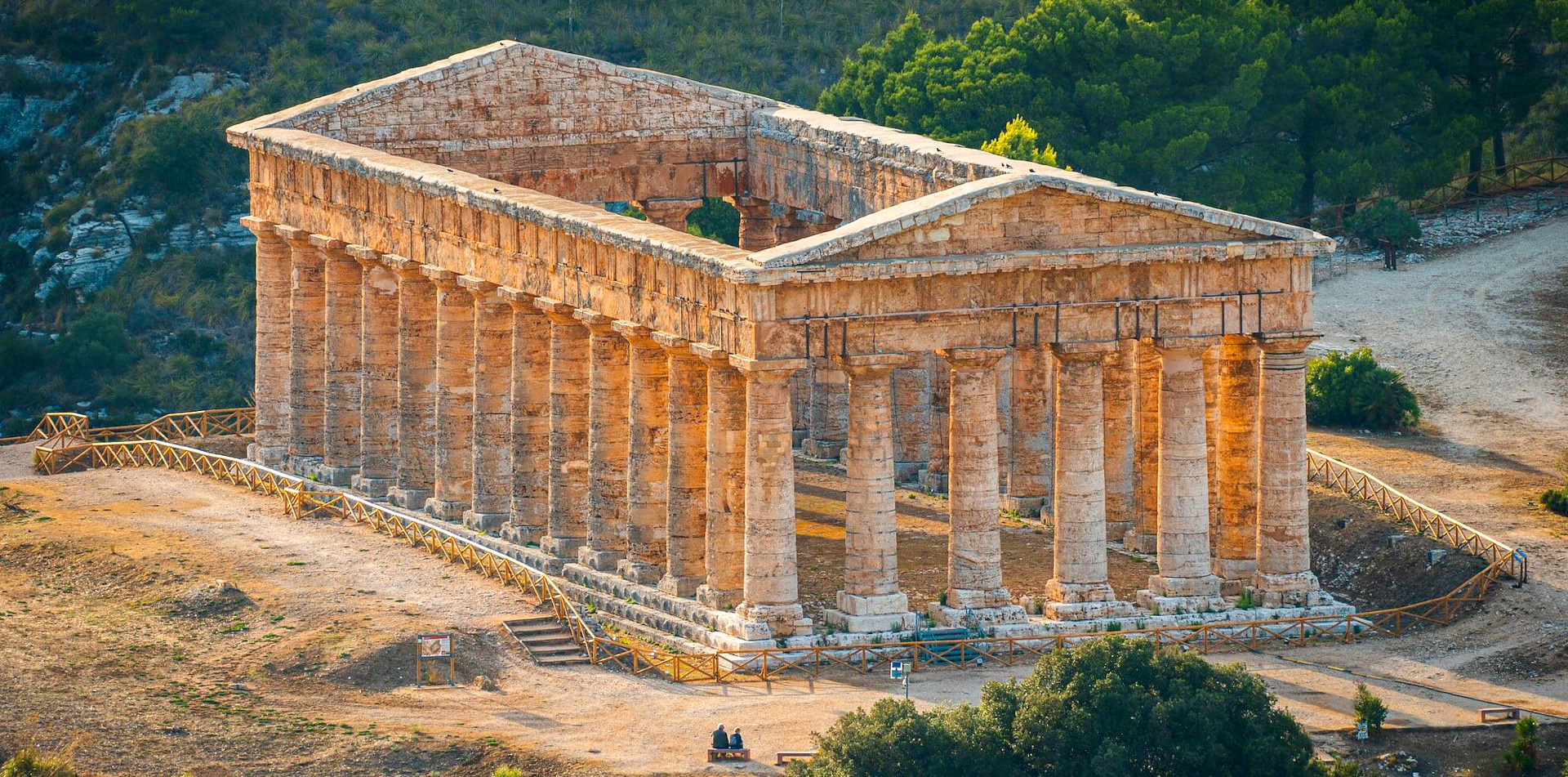 Segesta Temple, more than 2000 years of history...